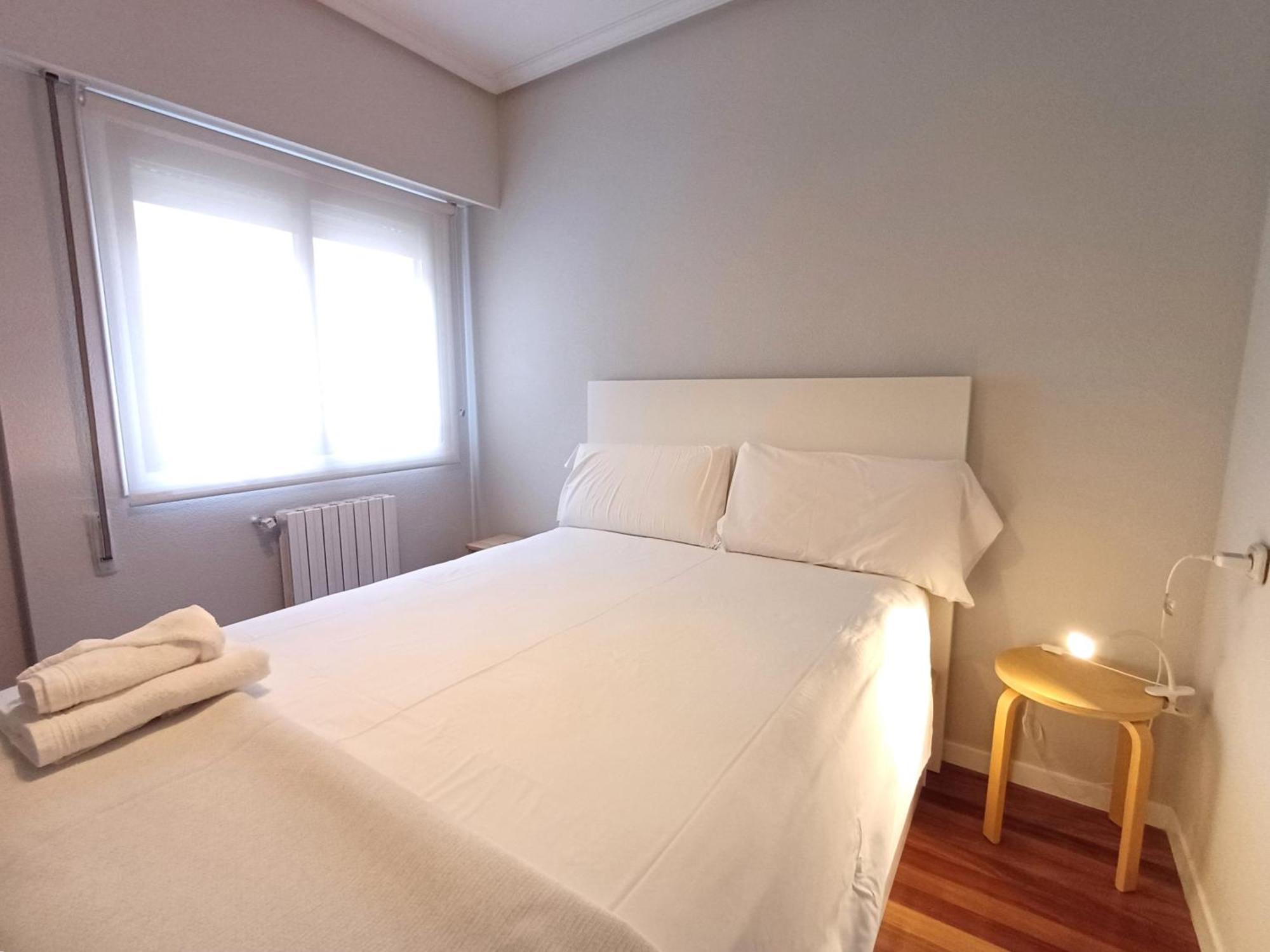 4J - Ourense Centro Con Parking Zewnętrze zdjęcie